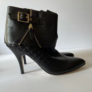 Boots RED Sacks fith avenue